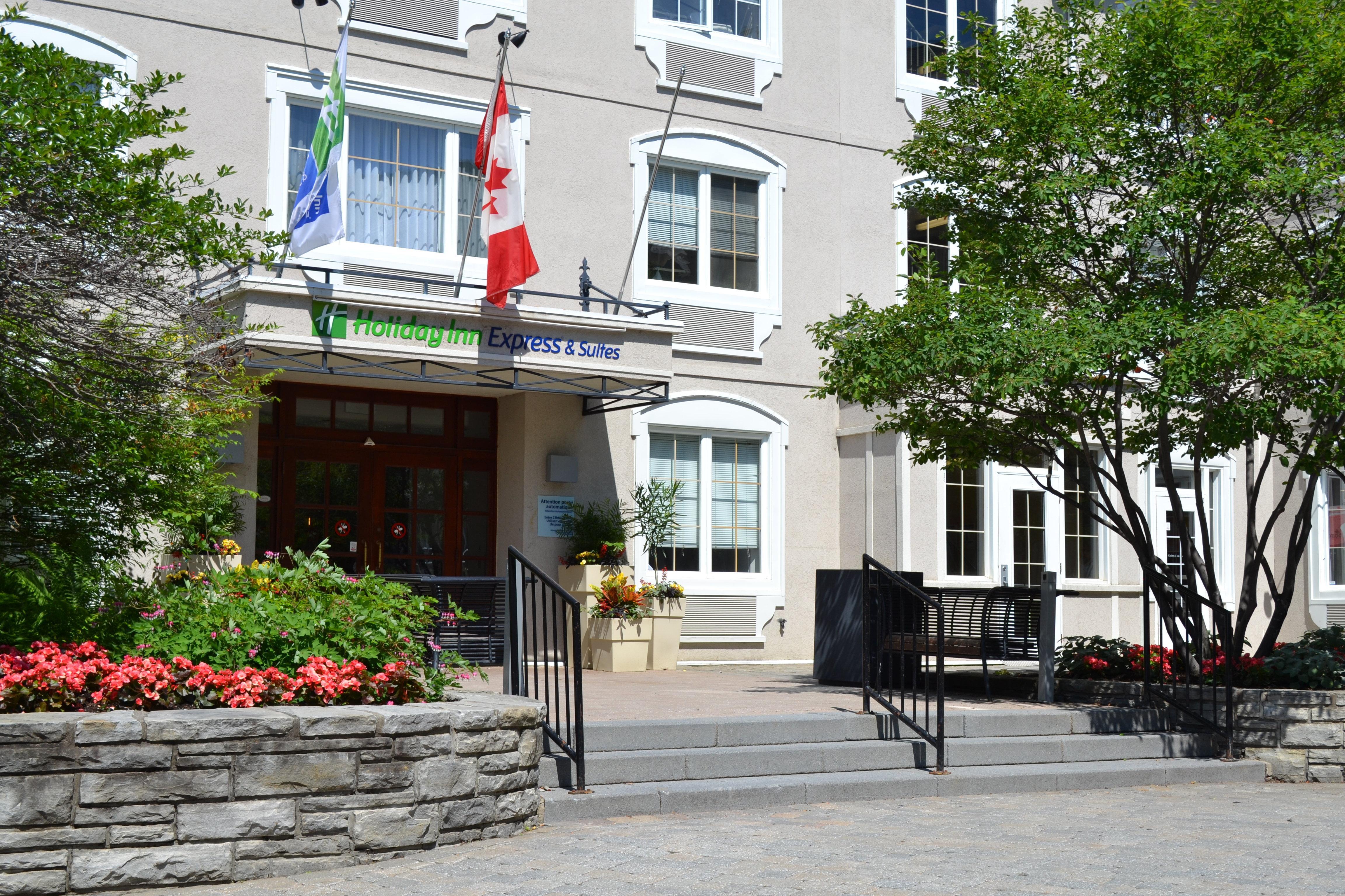 Holiday Inn Express & Suites Tremblant By Ihg Mont-Tremblant Zewnętrze zdjęcie