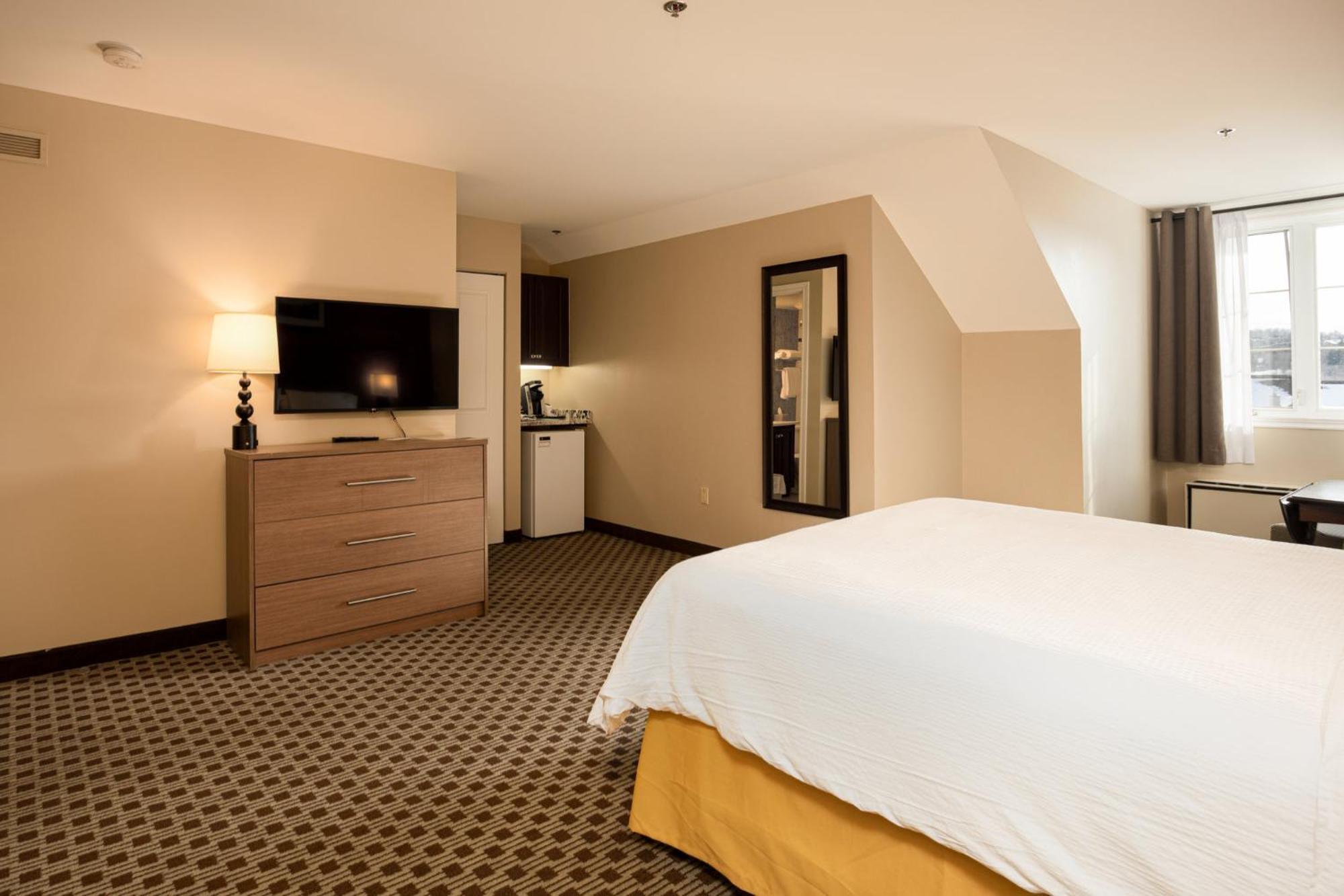 Holiday Inn Express & Suites Tremblant By Ihg Mont-Tremblant Zewnętrze zdjęcie
