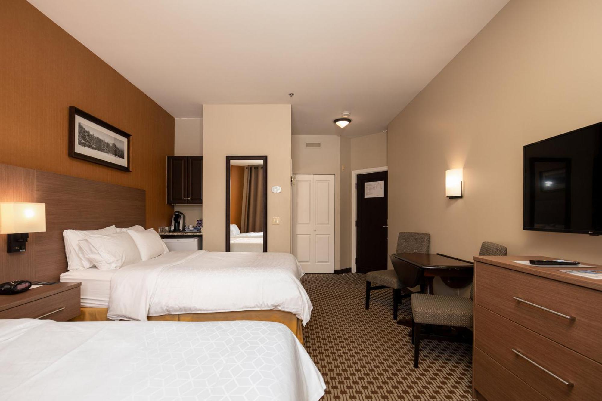 Holiday Inn Express & Suites Tremblant By Ihg Mont-Tremblant Zewnętrze zdjęcie