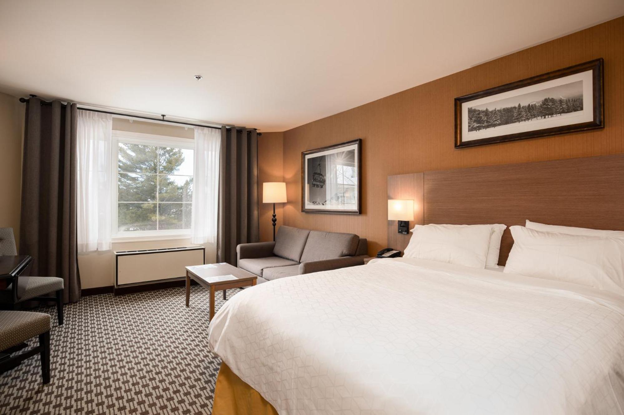 Holiday Inn Express & Suites Tremblant By Ihg Mont-Tremblant Zewnętrze zdjęcie