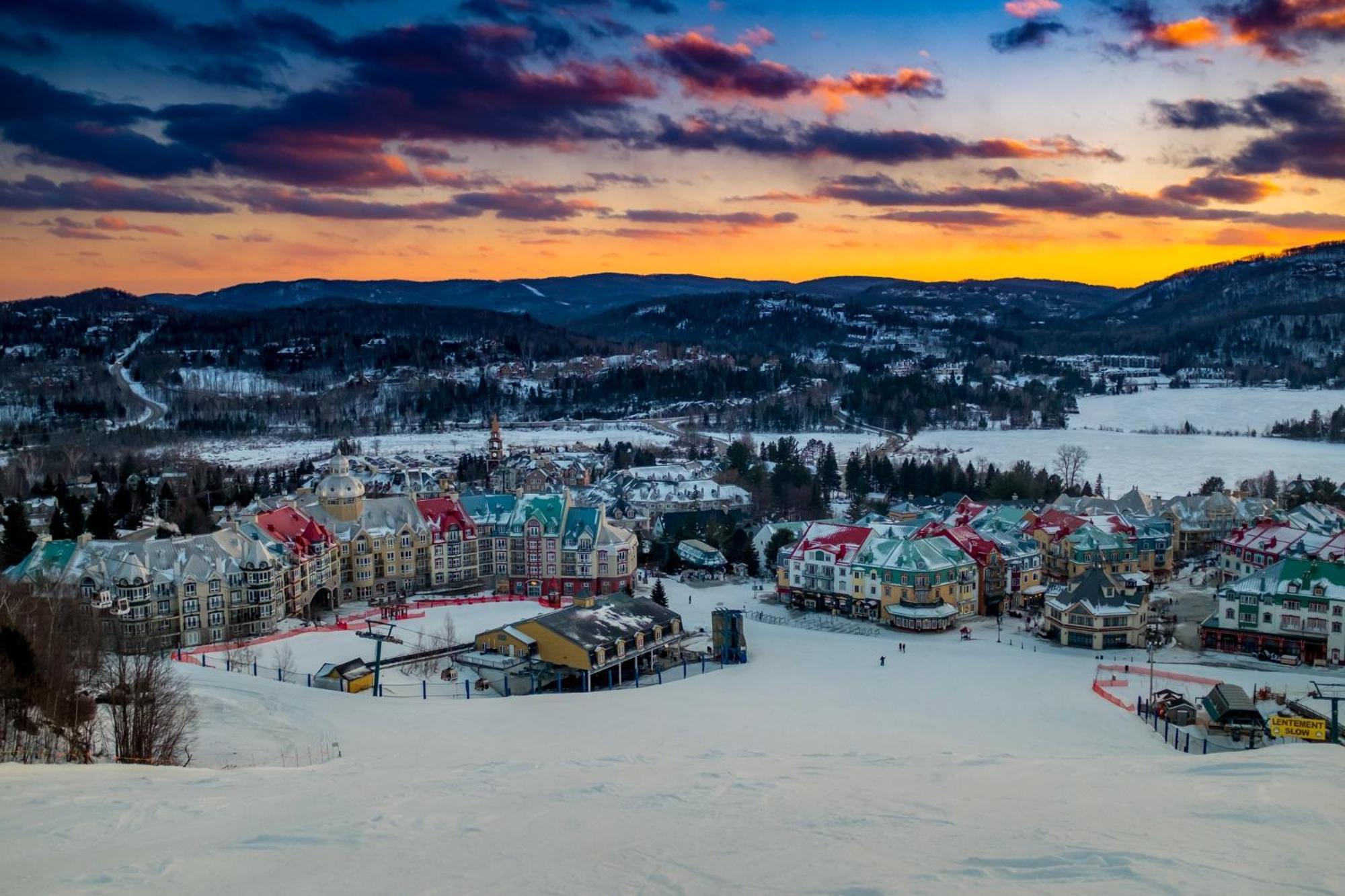 Holiday Inn Express & Suites Tremblant By Ihg Mont-Tremblant Zewnętrze zdjęcie