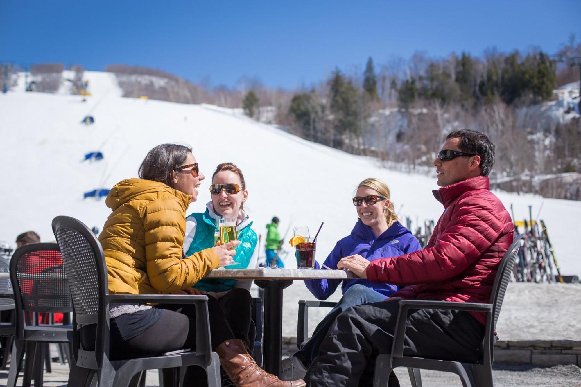 Holiday Inn Express & Suites Tremblant By Ihg Mont-Tremblant Zewnętrze zdjęcie