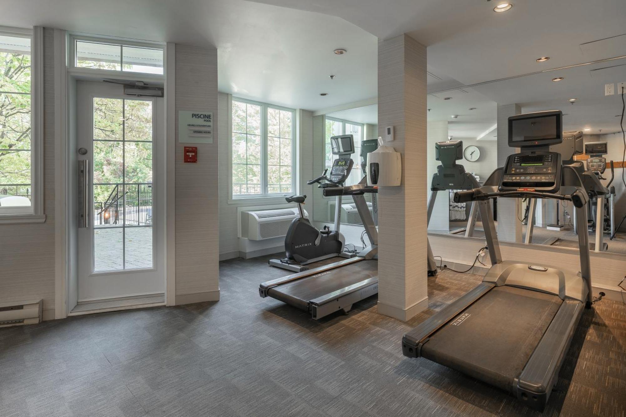 Holiday Inn Express & Suites Tremblant By Ihg Mont-Tremblant Zewnętrze zdjęcie